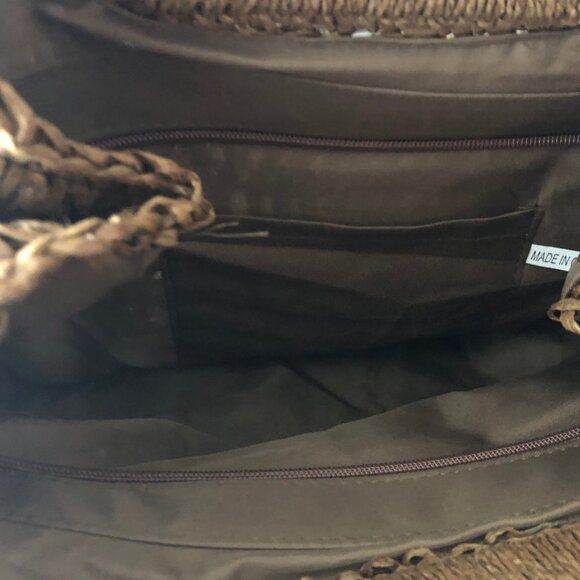 Woven Straw Wood Handle Tote Bag - Picture 5 of 5